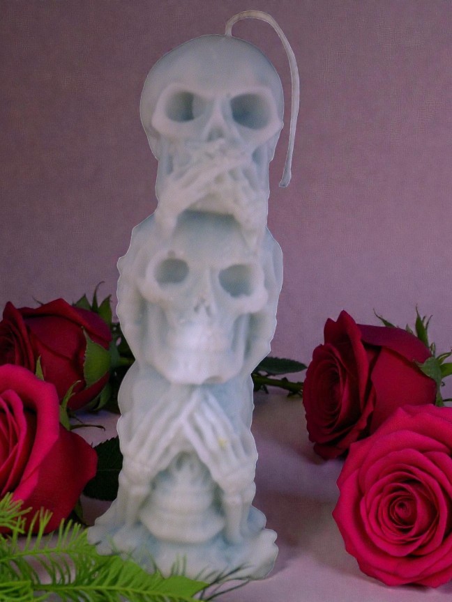 (image for) Horen, Zien en Zwijgen Schedels Kaars Groot